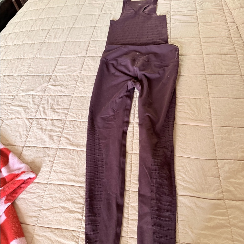 lululemon athletica Deep Plum Ribbed Seamless Leggings - Picture 10 of 11